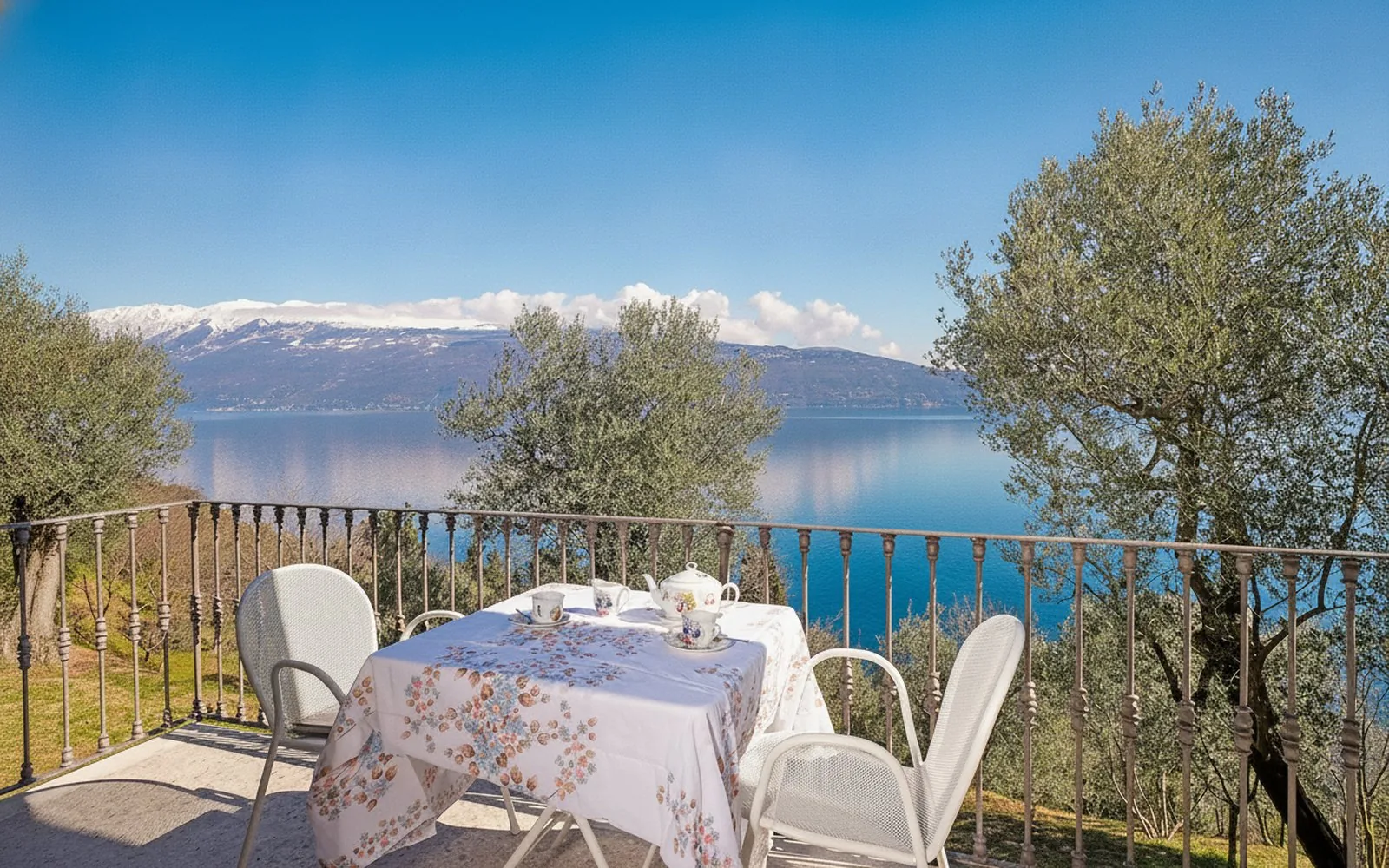 Blu Garda Retreat — Villa con piscina a Toscolano Maderno, Lago di Garda, 